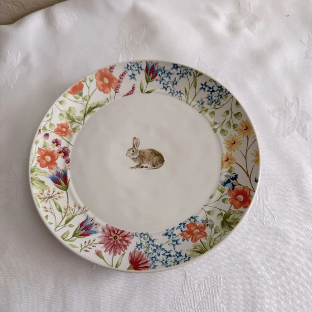 Pottery Barn Spring Garden Stoneware Appetizer Plates - Set of 4 - Picture 3 of 5